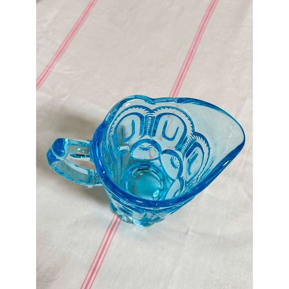 Vintage L.E. Smith Glass Blue Crystal Glass Moon and Stars Creamer Pitcher - Picture 2 of 6